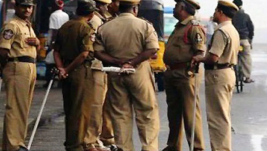 Photo of UP Police: पूर्व सपा विधायक और भाई की गिरफ्तारी के लिए ताबड़तोड़ छापेमारी कर रही पुलिस